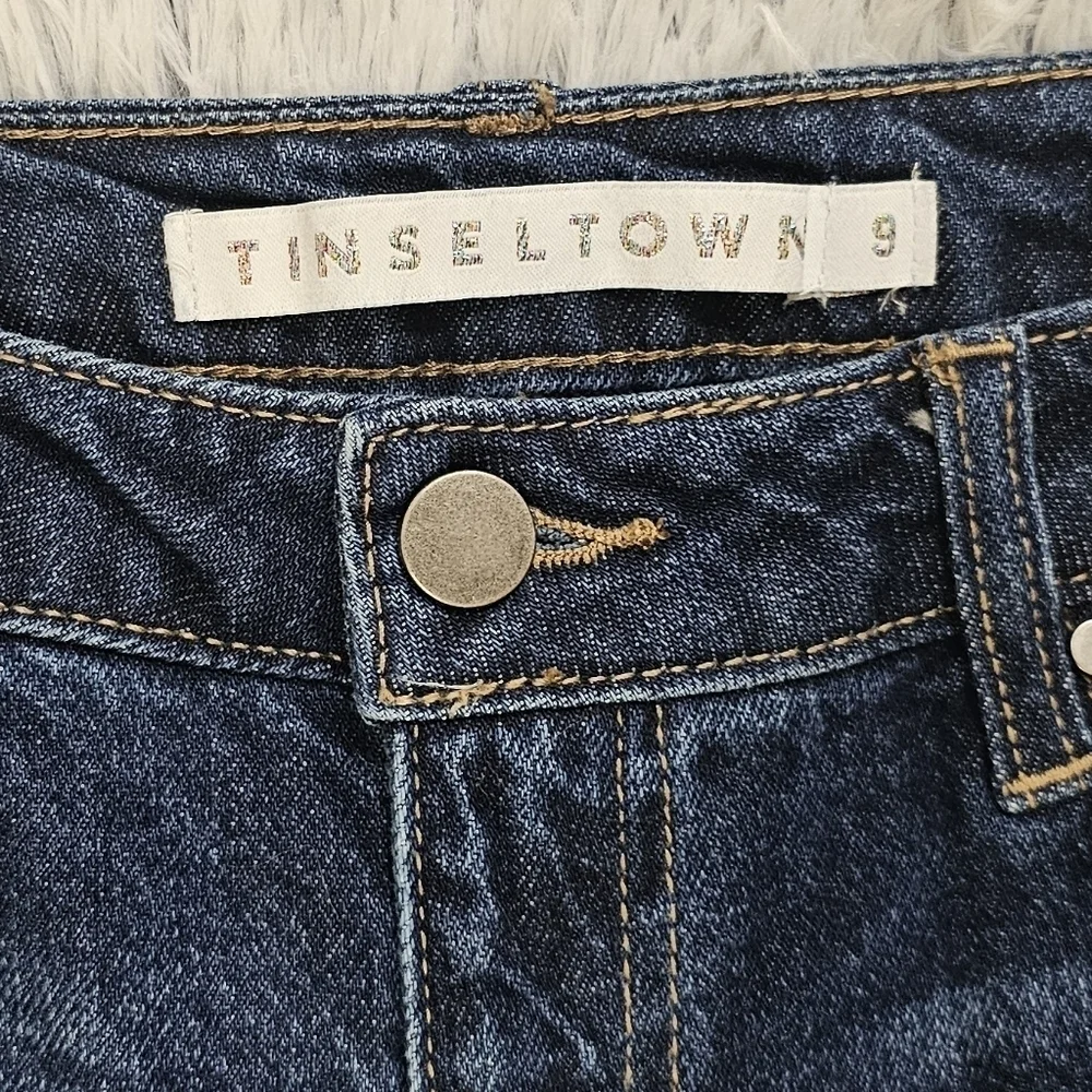 TINSELTOWN | 90's BABY HIGH-RISE BOOTCUT DISTRESSED JEANS \\ SIZE 9…